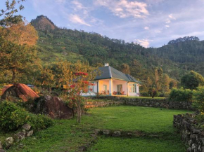 The Haldummulla Estate - Picturesque planters bungalow on organic tea estate